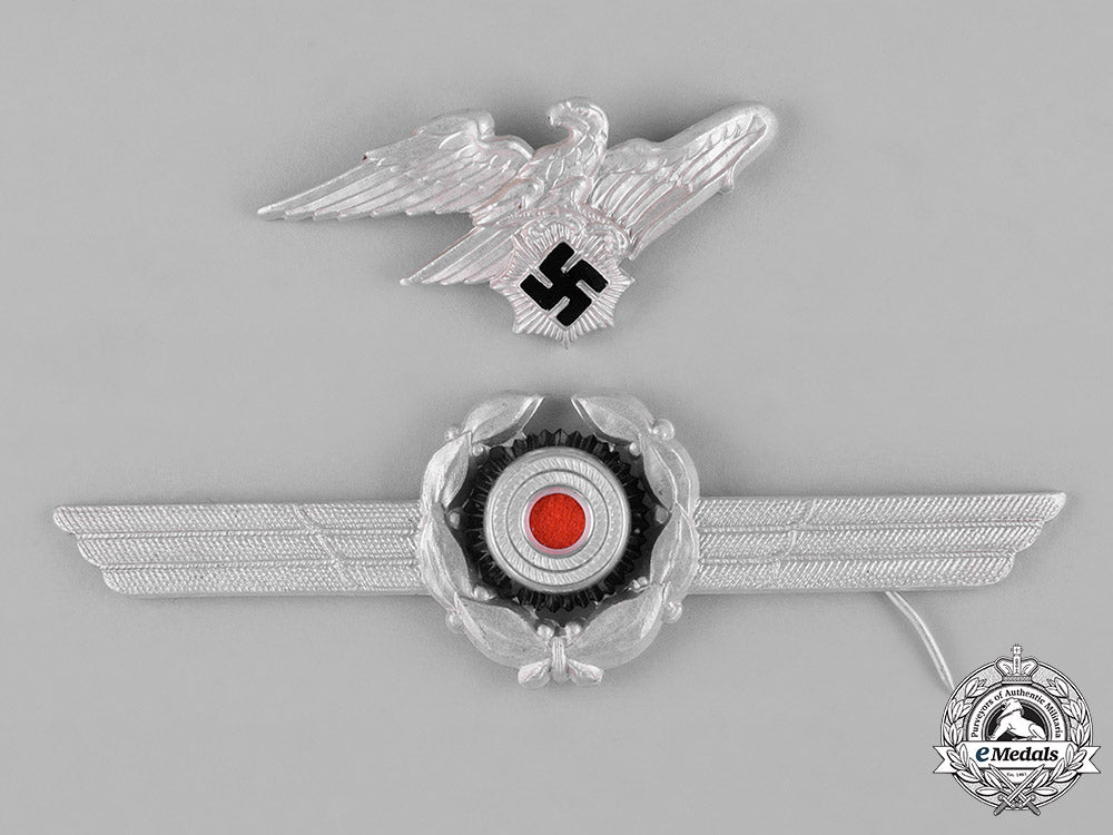 germany,_rlb._a_pair_of_reich_air_protection_league(_rlb)_cap_insignia_c18-044726