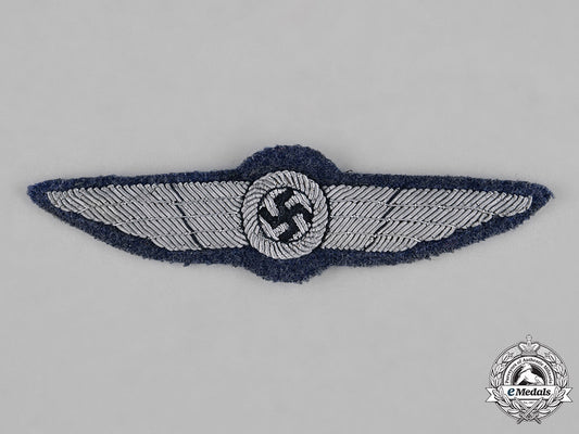germany,_dlv._a_second_war_period_german_air_sports_association(_dlv)_officer’s_insignia_c18-044747