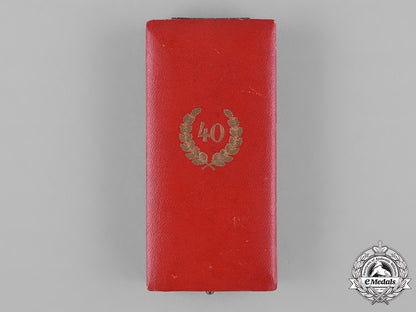 germany,_nsdap._a_cased40-_year_faithful_service_cross,_by_deschler&_sohn_c18-044783