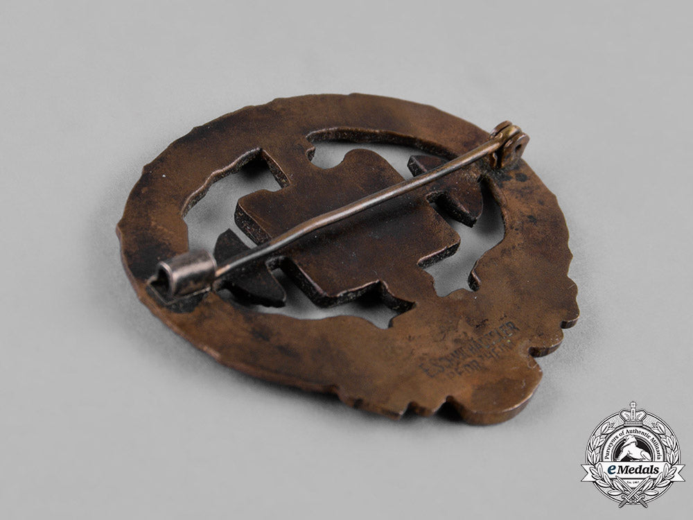 germany,_drl._a_heavy_athletics_sports_badge_by_eugen_schmidthäussler_c18-044795