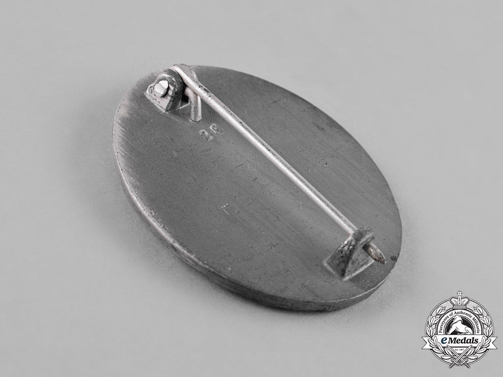germany,_wehrmacht._a_silver_grade_wound_badge_by_b.h._mayer_c18-044836