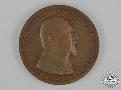 netherlands,_kingdom._three_royal_medallions,_c.1950_c18-045048_1_1_1