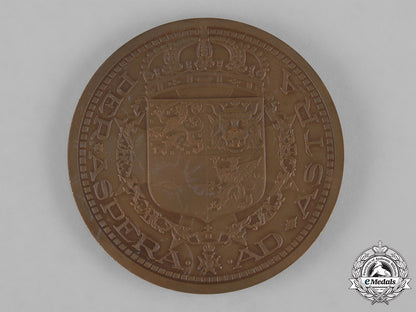 netherlands,_kingdom._three_royal_medallions,_c.1950_c18-045049_1_1_1