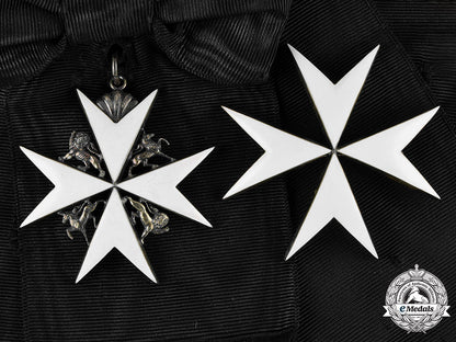 united_kingdom._an_order_of_st._john,_i_class_grand_cross,_balliffs_and_dames,_c.1918_c18-045060