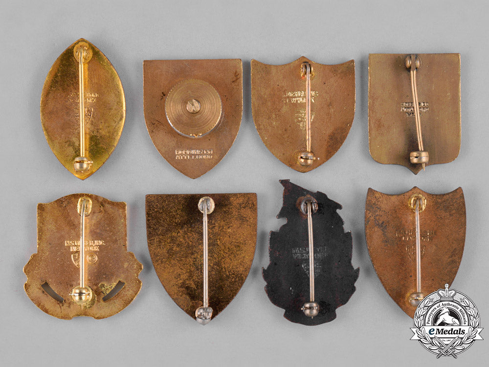 united_states._forty-_nine_rotc_college&_university_regimental_insignia_c18-045203