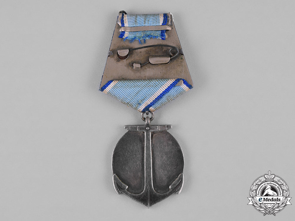 russia,_soviet_union._a_ushakov_medal,_numbered13977_c18-045208