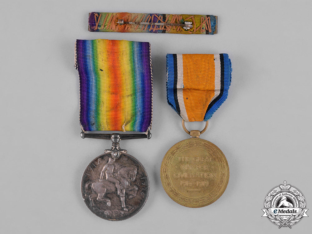 canada._a_first&_second_war_hollinger_family_grouping_c18-045220