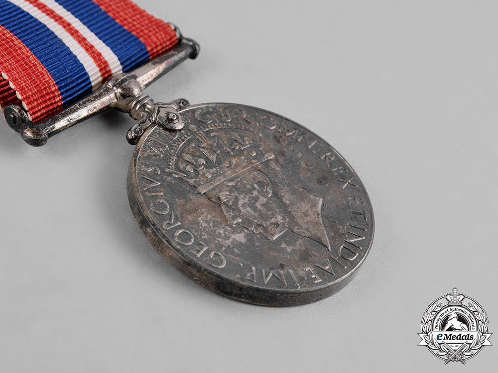 canada._a_first&_second_war_hollinger_family_grouping_c18-045224