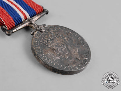 canada._a_first&_second_war_hollinger_family_grouping_c18-045224