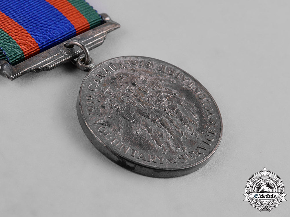 canada._a_first&_second_war_hollinger_family_grouping_c18-045225