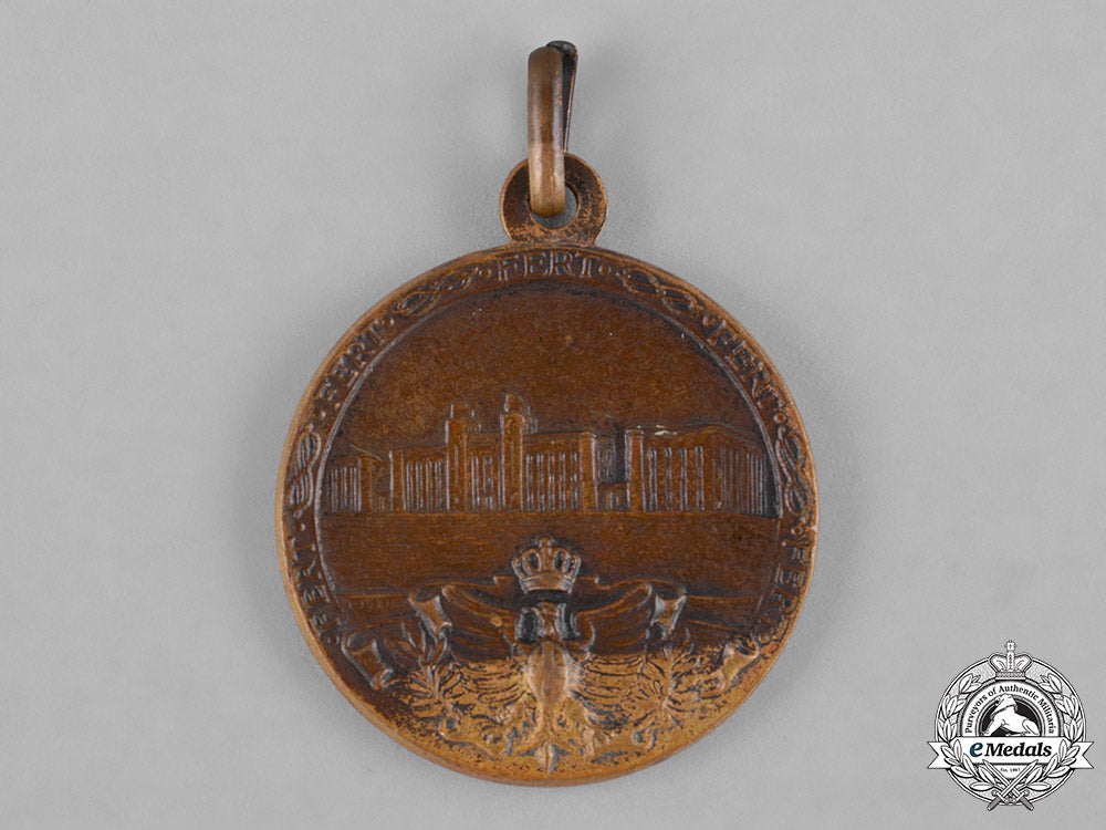 italy,_kingdom._a_royal_carabineri_territorial_legion_of_bari_medal,_c.1925_c18-045469