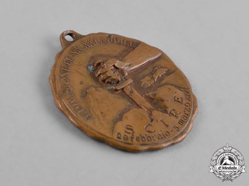 italy,_kingdom._a3_rd_ccnn_division_scire_region_of_ethiopia_campaign_commemorative_medal_c18-045473
