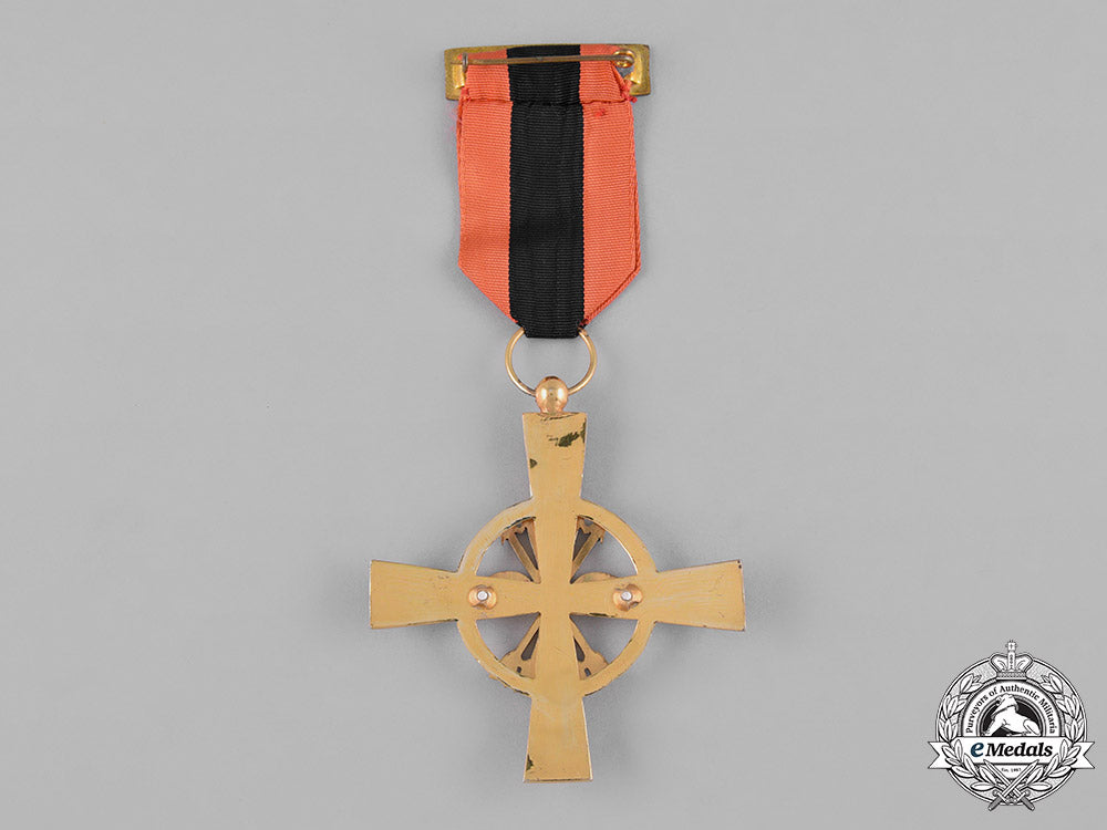 spain,_franco_period._an_imperial_order_of_the_yoke_and_arrows,_knight's_cross_with_case_c18-045485