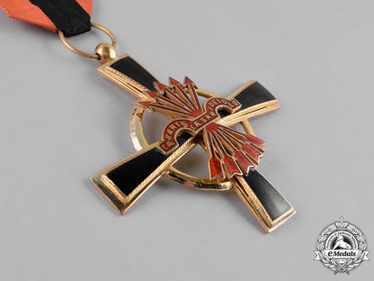 spain,_franco_period._an_imperial_order_of_the_yoke_and_arrows,_knight's_cross_with_case_c18-045488