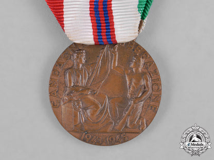 italy,_kingdom._a_medal_for_the_war_of_liberation1943-1945,_unofficial_version_c18-045578