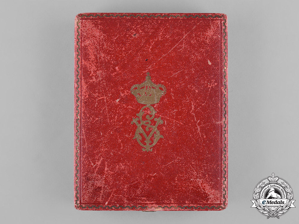 italy,_kingdom._an_order_of_the_crown_of_italy,_v_class_knight,_c.1945_c18-045604