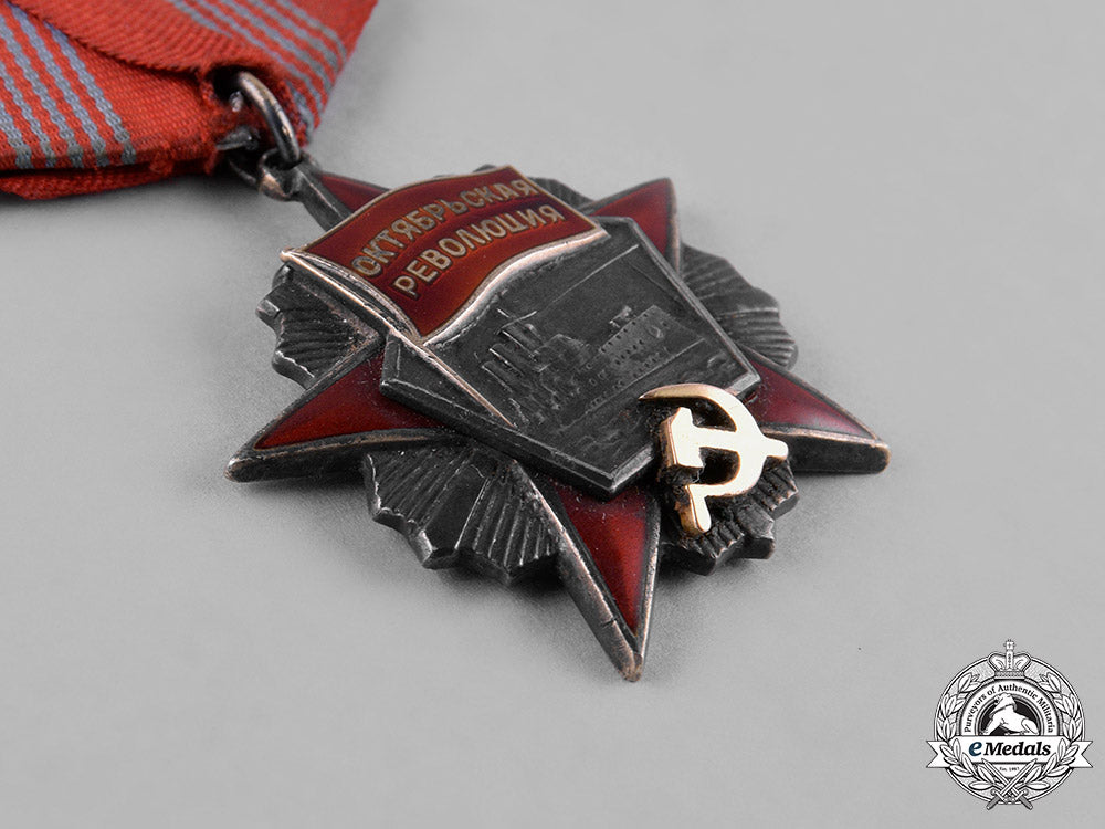 russia,_soviet_union._an_order_of_the_october_revolution_with_document,_c.1967_c18-045653_2_1