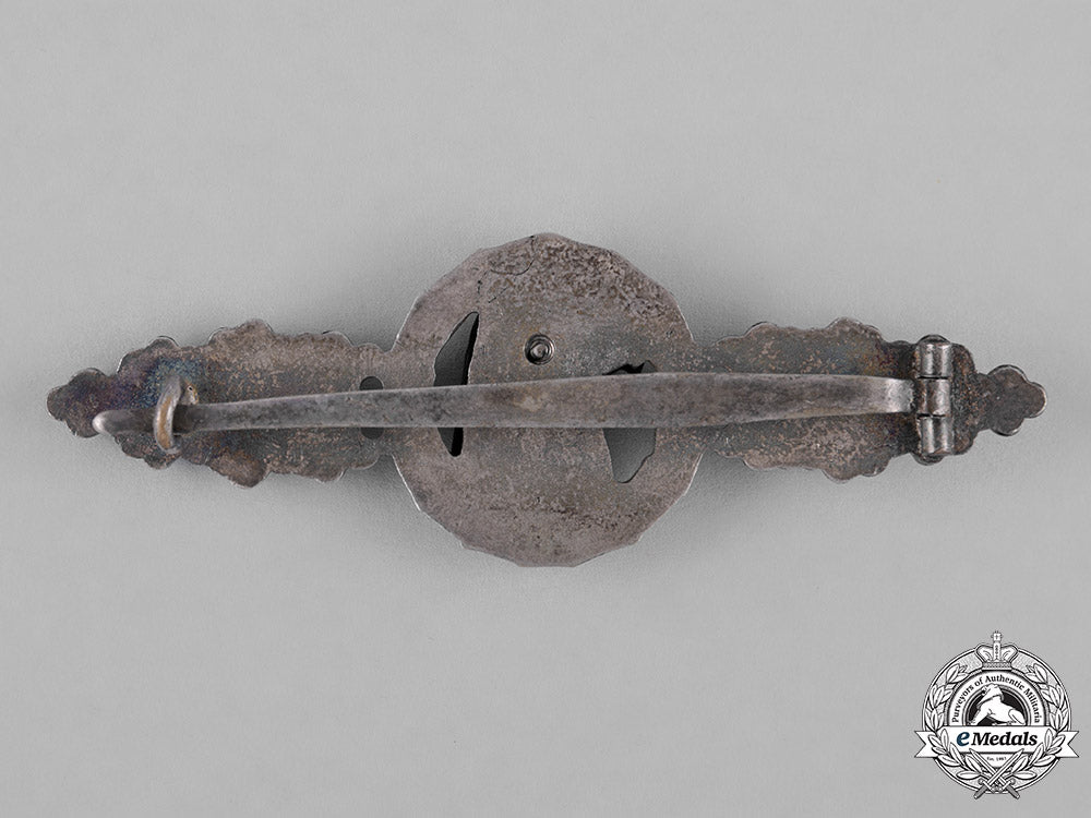 germany,_luftwaffe._a_reconnaissance_unit_squadron_clasp,_silver_grade_c18-045731_1_1_1