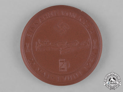germany,_luftwaffe._a_cased1941_invasion_of_crete_commemorative_table_medal_c18-045773_1_1_1