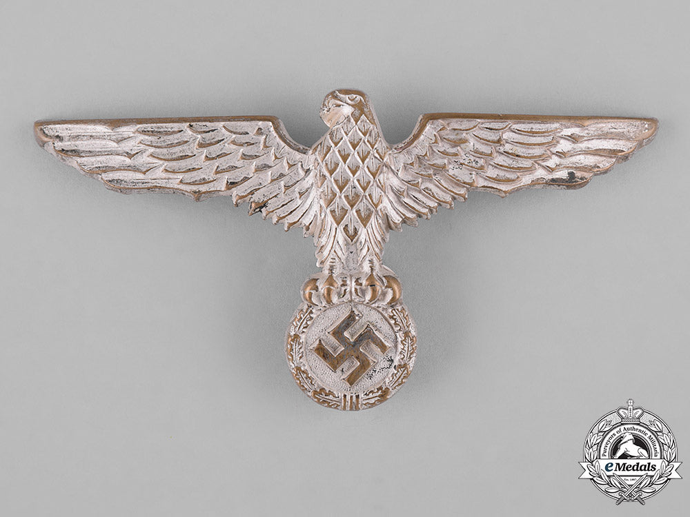germany,_wehrmacht._a_wehrmacht_pith_helmet_eagle_c18-045780