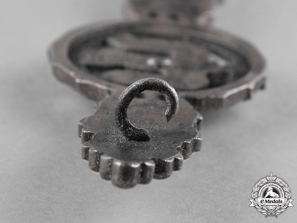 germany,_luftwaffe._a_bomber_pilot’s_clasp,_silver_grade_c18-045795