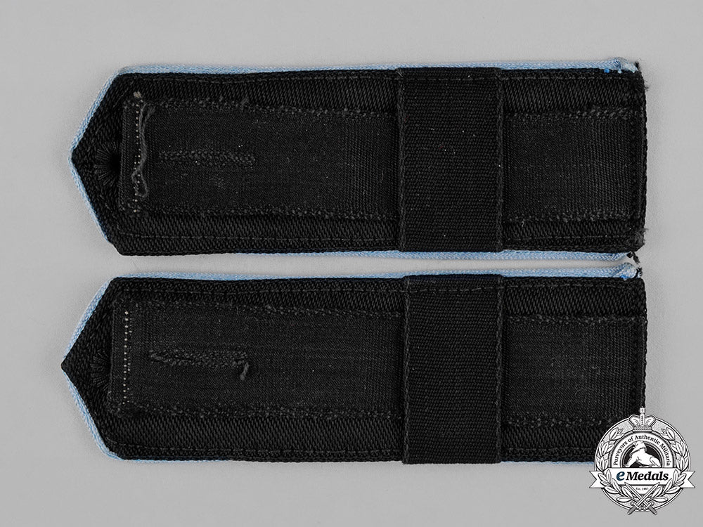 germany,_hj._a_pair_of_hj_flyer_shoulder_straps_c18-045798_1