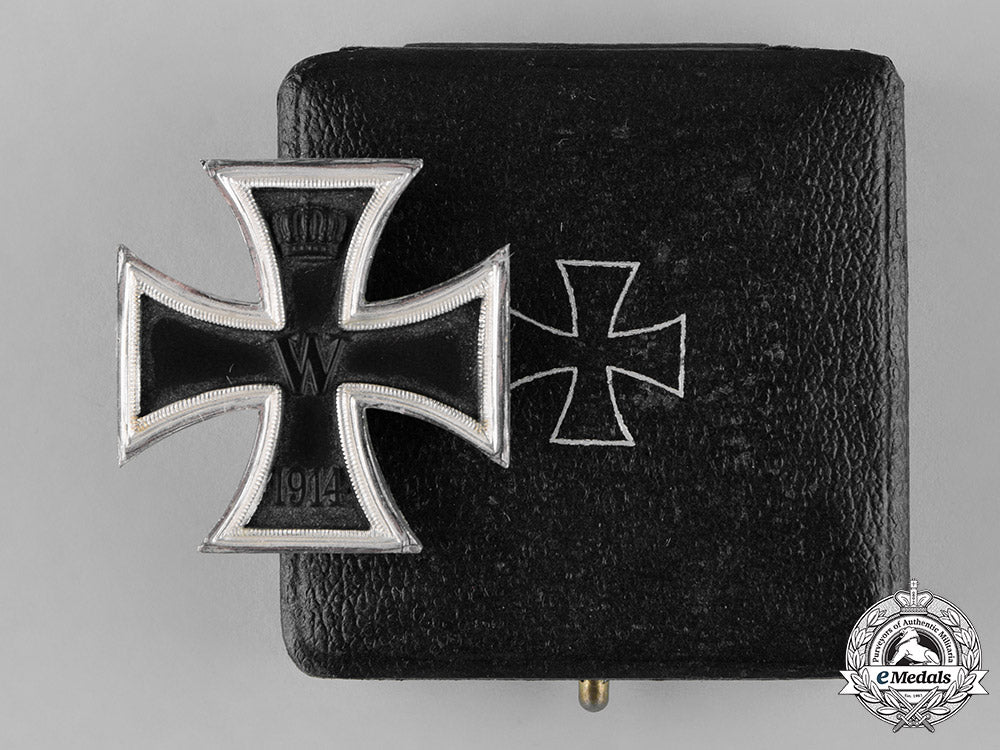 germany,_imperial._a1914_iron_cross_i_class_with_case_c18-045800