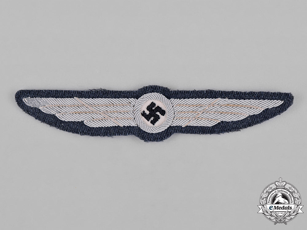 germany,_dlv._a_german_air_sports_association(_dlv)_pilot’s_insignia_c18-045840_1_1_1