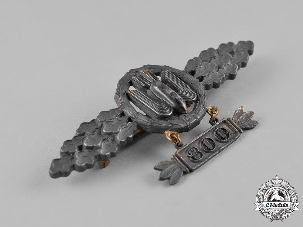 germany,_luftwaffe._a_bomber_pilot’s_clasp,_gold_grade_c18-045847_1_1_1_1_1
