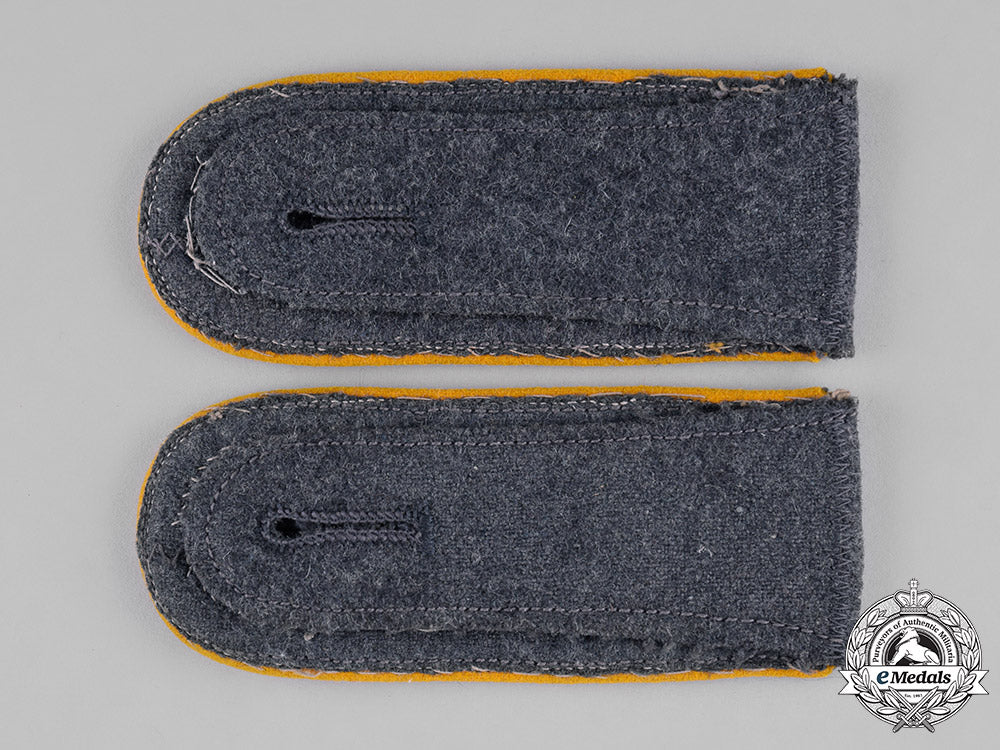 germany,_luftwaffe._a_pair_of_very_rare_ministry_of_aviation_flight_detachment_unteroffizier_shoulder_straps_c18-045861