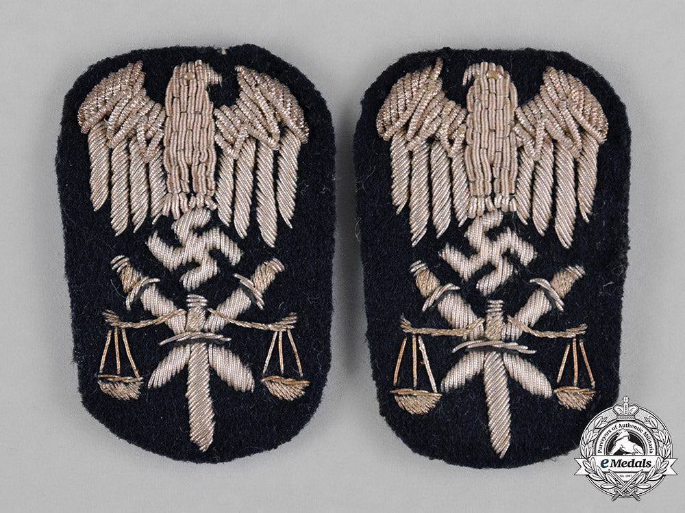 germany,_kriegsmarine._a_set_of_justice_official_of_the_higher_service_arm_insignia_c18-045863