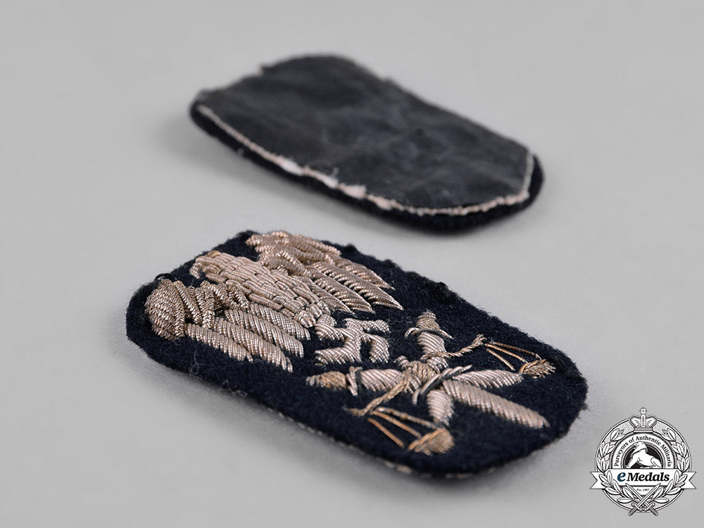 germany,_kriegsmarine._a_set_of_justice_official_of_the_higher_service_arm_insignia_c18-045865