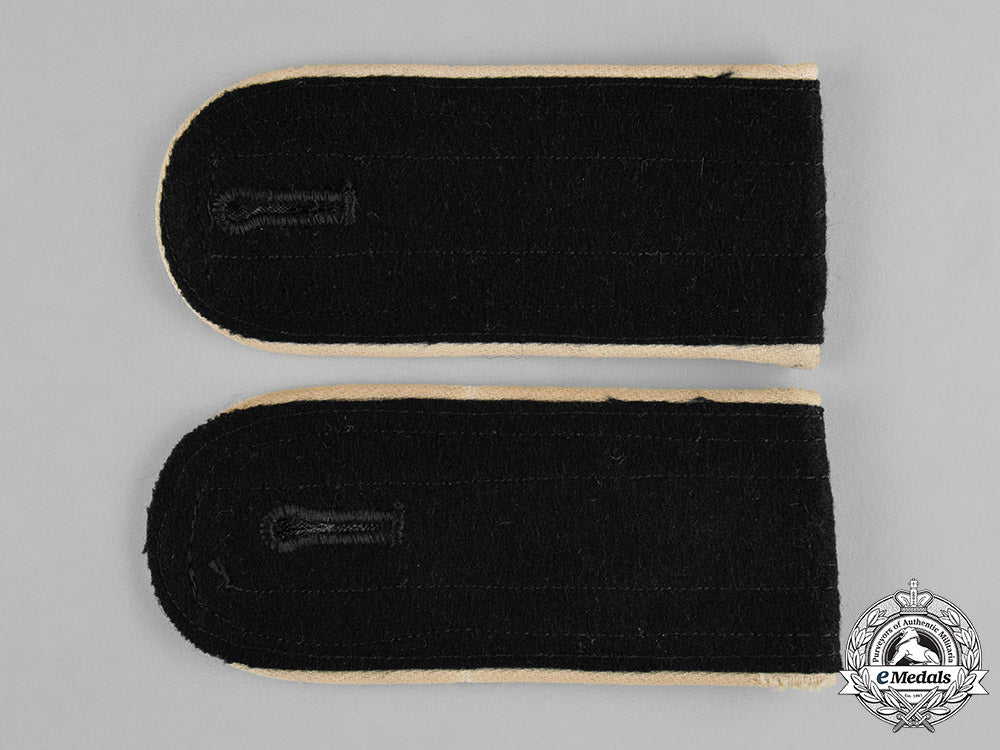 germany,_ss._a_pair_of_late_war_waffen-_ss_infantry_em’s_shoulder_straps_c18-045942