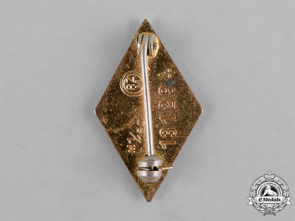 germany,_hj._a_golden_membership_honour_badge,_by_wilhelm_deumer_c18-045949