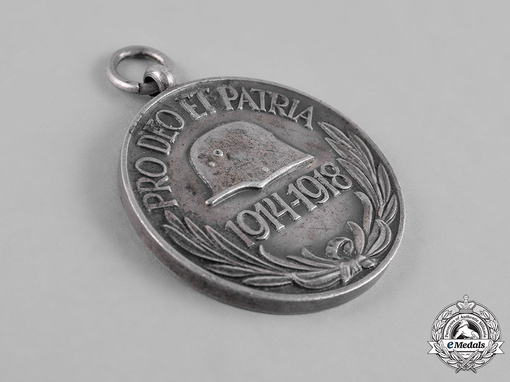 hungary,_kingdom._a_hungarian_first_world_war_commemorative_medal,_with_case,_by_johann_maurer_c18-046007