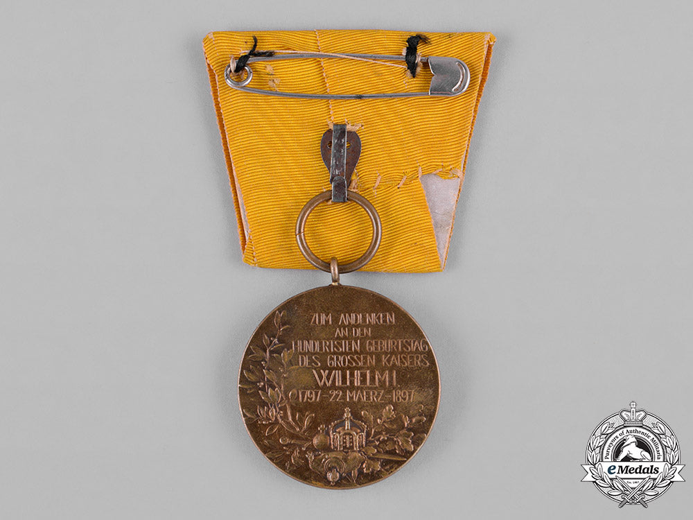 prussia,_kingdom._a_king_wilhelm_honour_medal_c18-046012