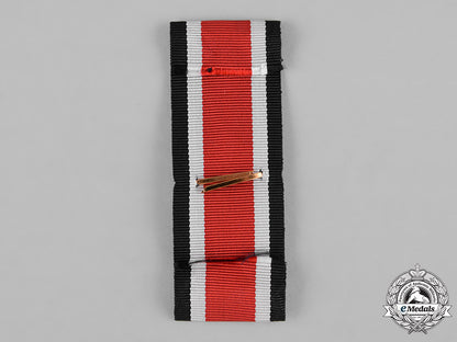 germany,_federal_republic._a1957_luftwaffe_honour_roll_clasp_with_ribbon_c18-046203