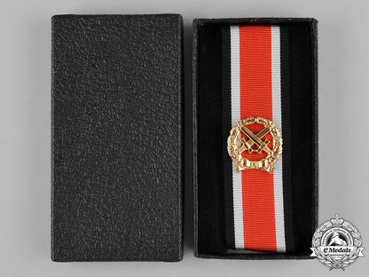 germany,_federal_republic._a1957_heer_honour_roll_clasp_with_ribbon_and_case_c18-046223_2