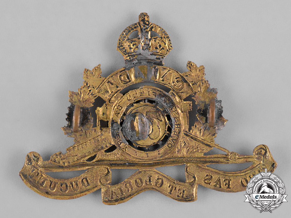 canada._a70_th_overseas_field_battery_cap_badge,_style"_b",_c.1916_c18-046259_1_1