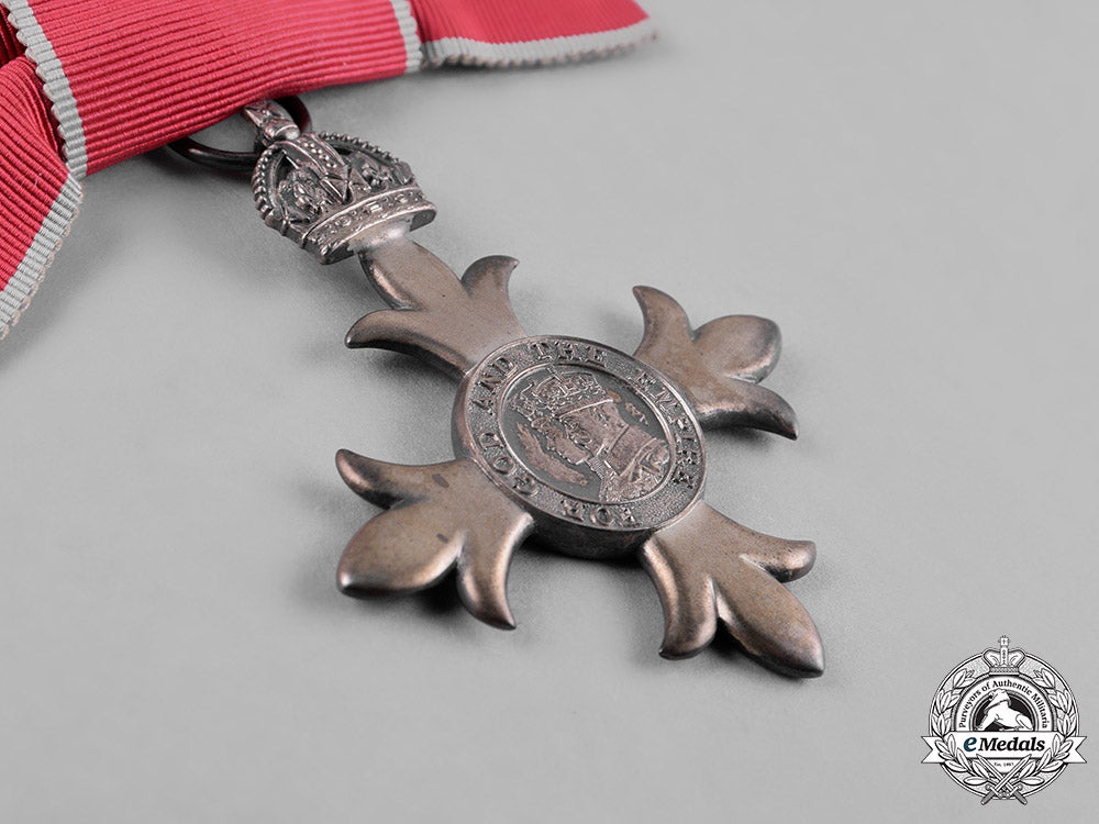 united_kingdom._a_most_excellent_order_of_the_british_empire,(_mbe)_breast_badge_for_women,_c.1950_c18-046316