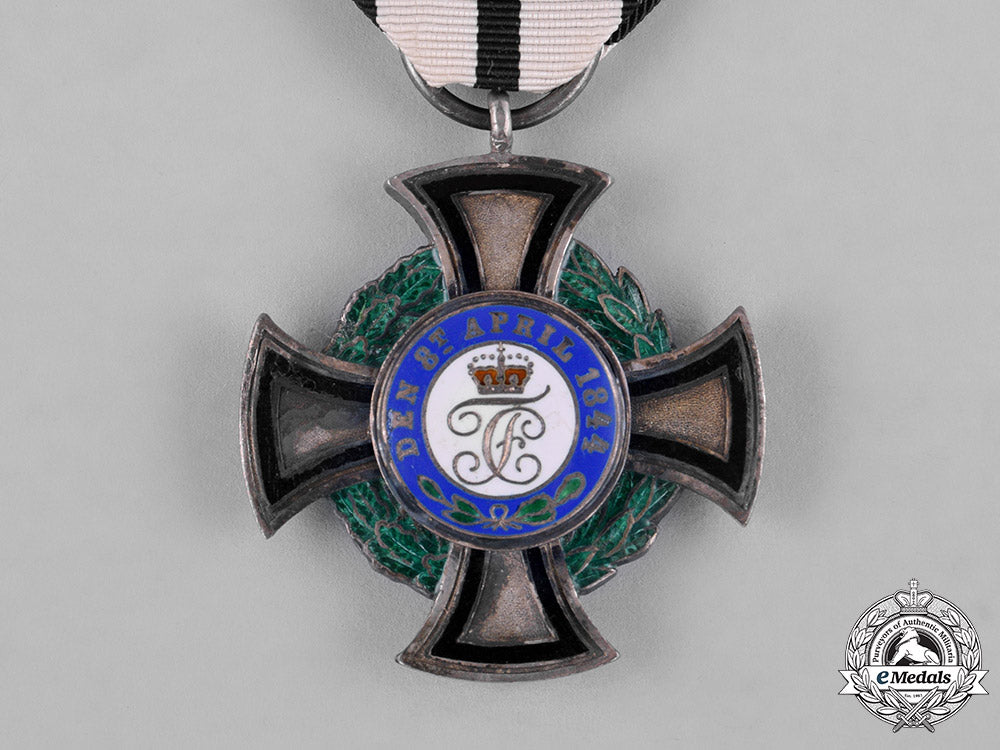 hohenzollern,_state._a_house_order_of_hohenzollern,_iii_class_honour_cross,_c.1910_c18-046366