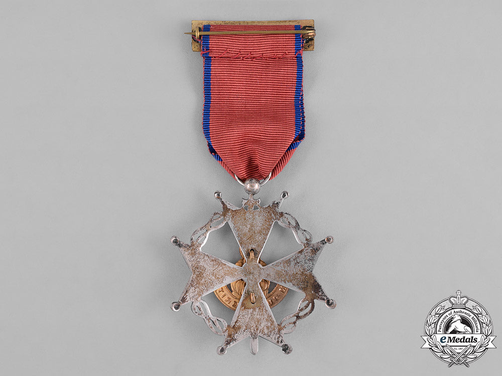 spain,_an_order_of_the_cross_of_st._raymond_of_peñafort,_ii_class_distinguished_cross,_c.1950_c18-046505