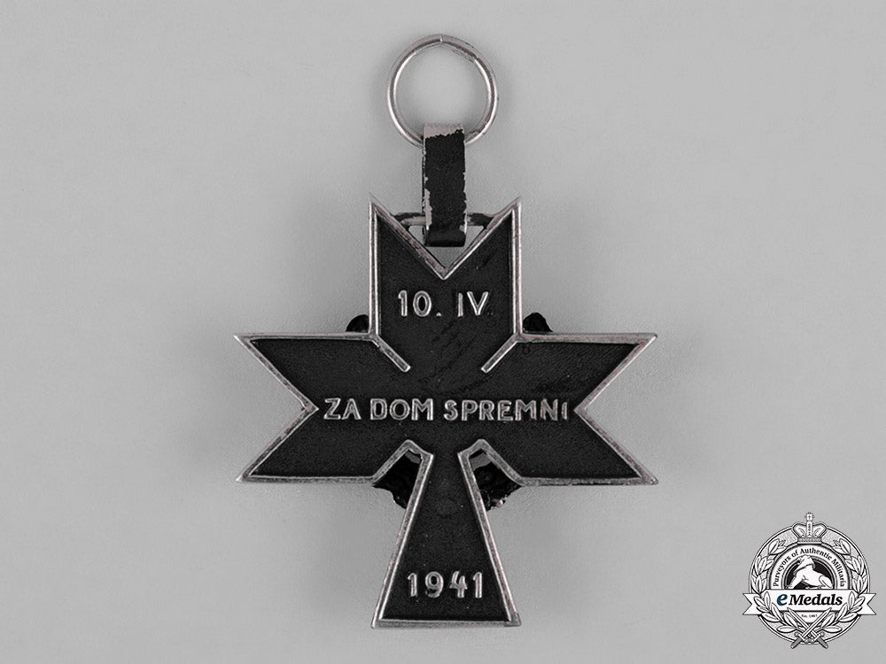 croatia._a_military_order_of_the_iron_trefoil,_iv_class_with_oak_leaves,_c.1941_c18-046525