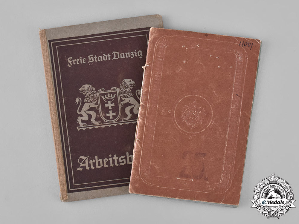 germany,_third_reich._a_lot_of_civil_identification_cards&_books_c18-046677