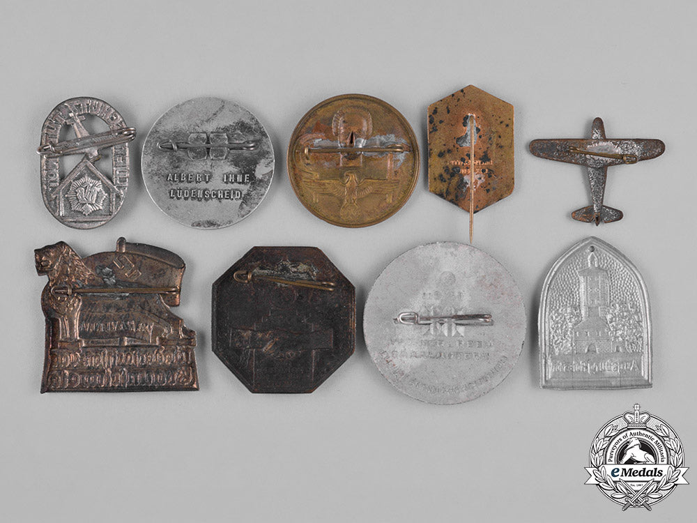 germany,_third_reich._a_group_of_second_war_period_badges_c18-046742