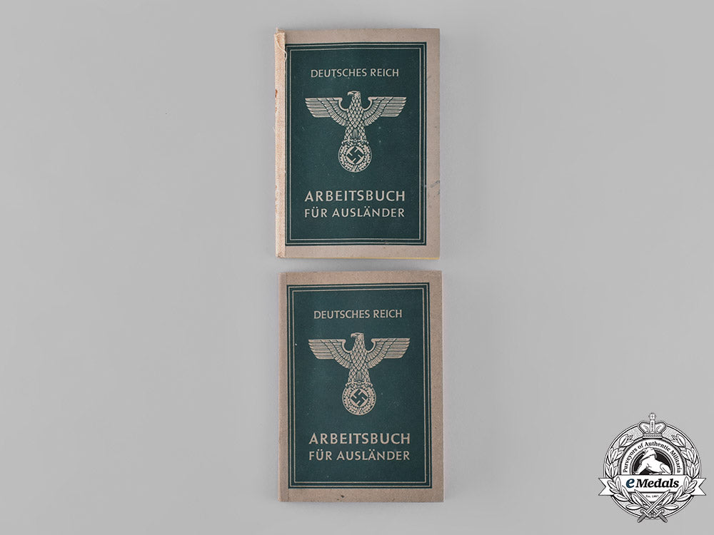 germany,_third_reich._a_lot_of_work_books_for_foreign_labourers_in_the_third_reich_c18-046772