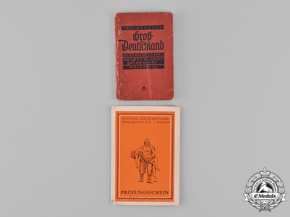germany,_third_reich._a_lot_of_second_war_period_documents&_identification_cards_c18-046778