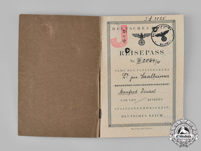 germany,_third_reich._a_pair_of_third_reich_period_identity_documents_c18-046782