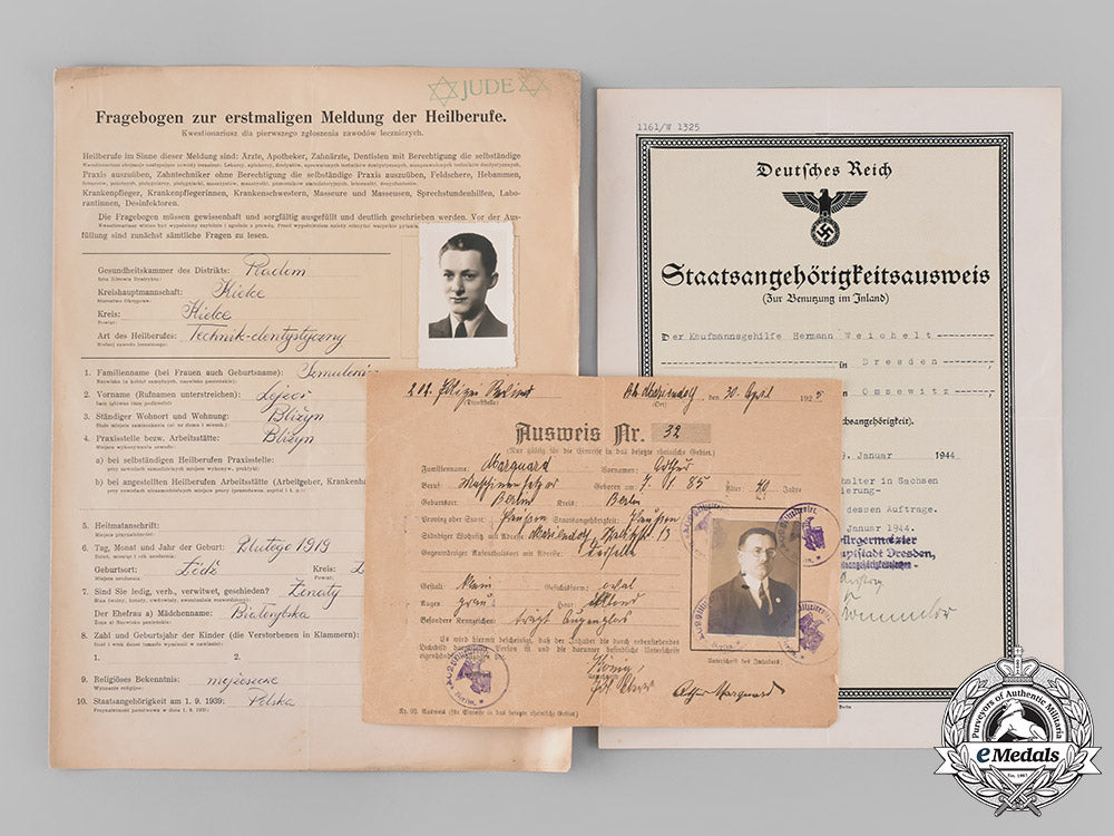 germany,_third_reich._a_lot_of_third_reich_period_identification_and_military_service_documents_c18-046787