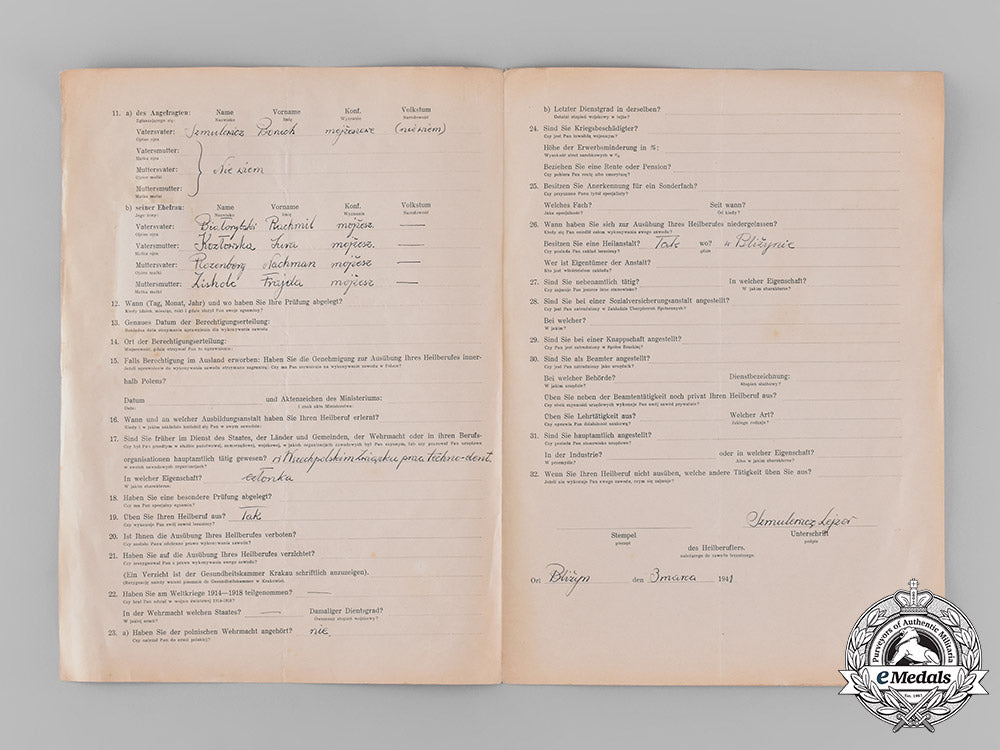 germany,_third_reich._a_lot_of_third_reich_period_identification_and_military_service_documents_c18-046790